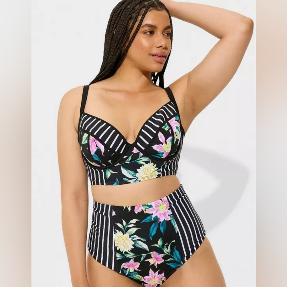 Torrid Black White Floral Swim Bottoms New 4X 26 28